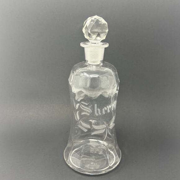 Vintage Clear Glass Sherry Decanter with Stopper Mid Century Barware 10" - Picture 1 of 6